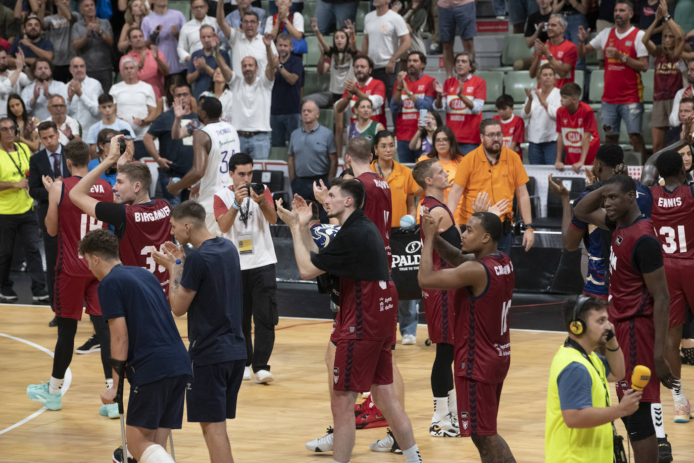 La derrota del UCAM Murcia ante Unicaja en las semifinales de la Supercopa, en imágenes