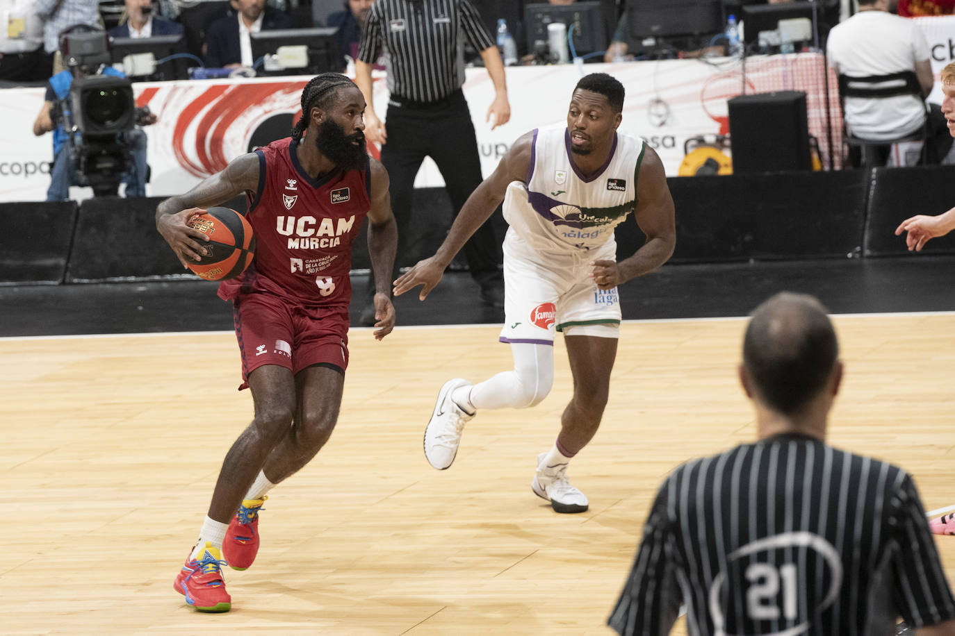La derrota del UCAM Murcia ante Unicaja en las semifinales de la Supercopa, en imágenes