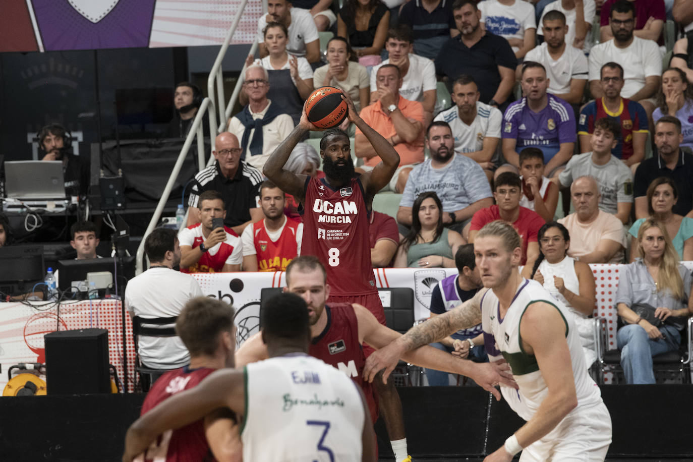 La derrota del UCAM Murcia ante Unicaja en las semifinales de la Supercopa, en imágenes