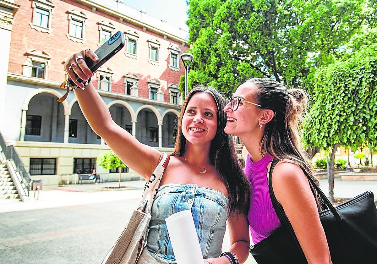 Alumnas del curso 23-24 en la Universidad de Murcia.
