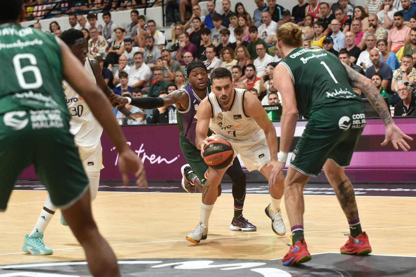 Las imágenes de la final de la Supercopa Endesa