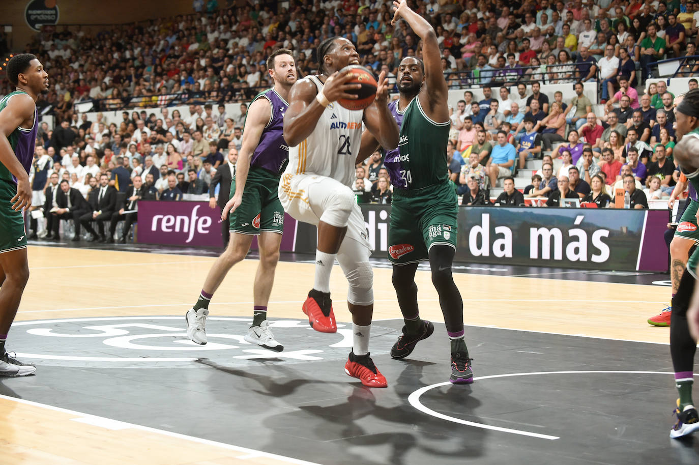 Las imágenes de la final de la Supercopa Endesa