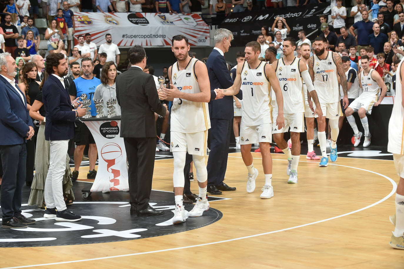 Las imágenes de la final de la Supercopa Endesa