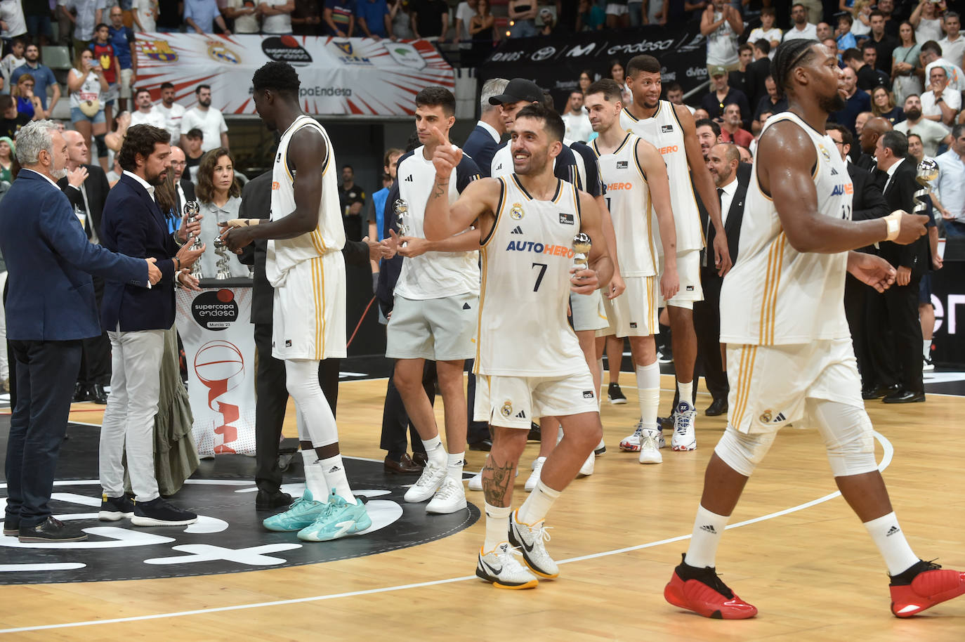 Las imágenes de la final de la Supercopa Endesa