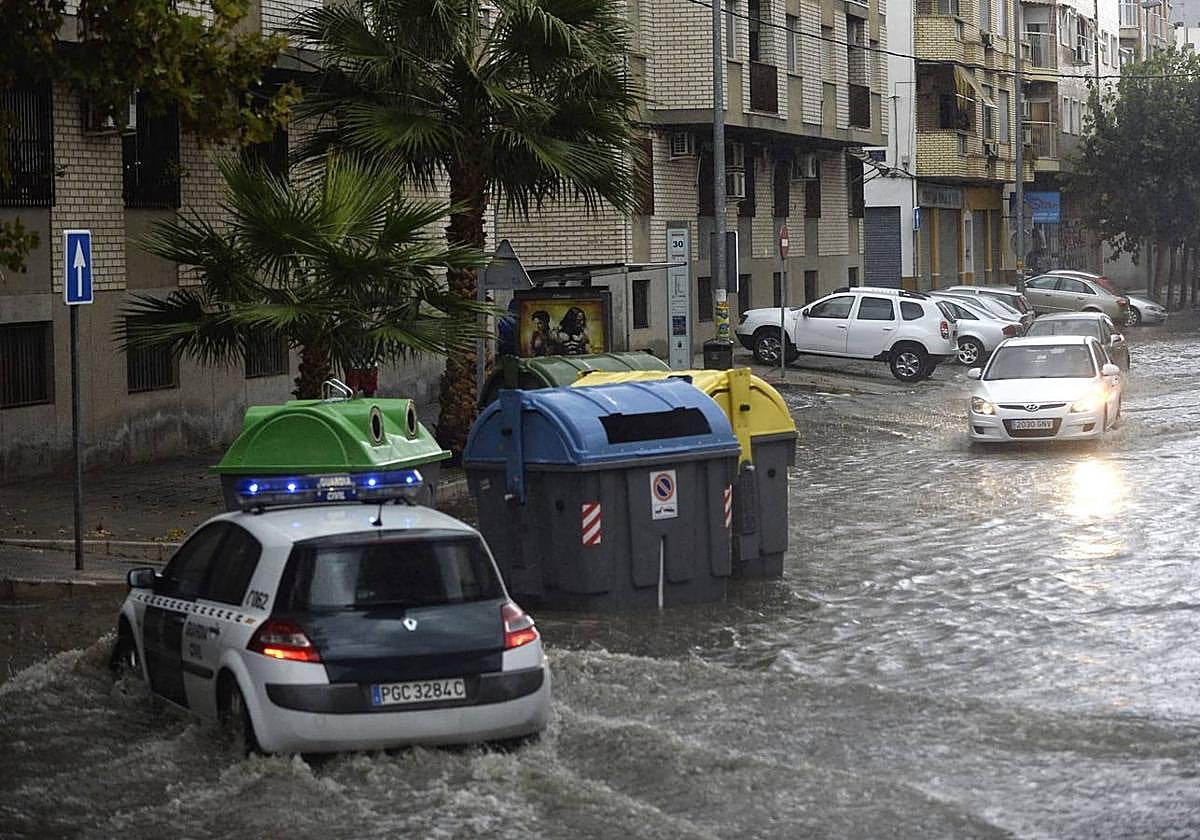 Imagen de archivo de una calle inundada en Molina.