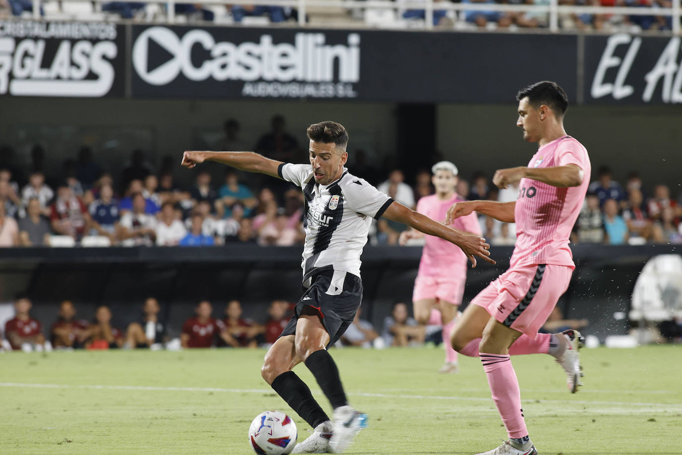 El partido del Cartagena frente al Eibar, en imágenes
