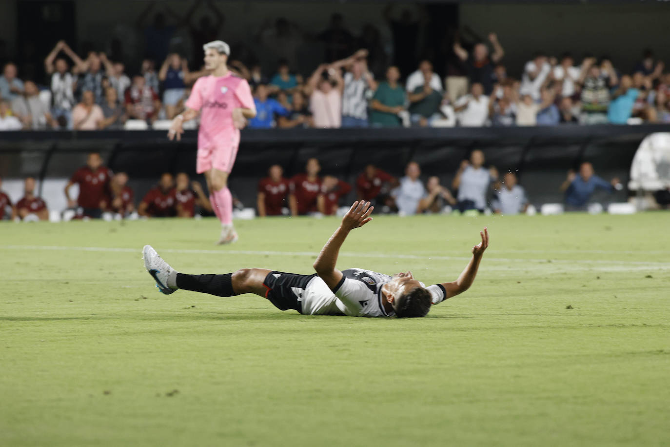 El partido del Cartagena frente al Eibar, en imágenes