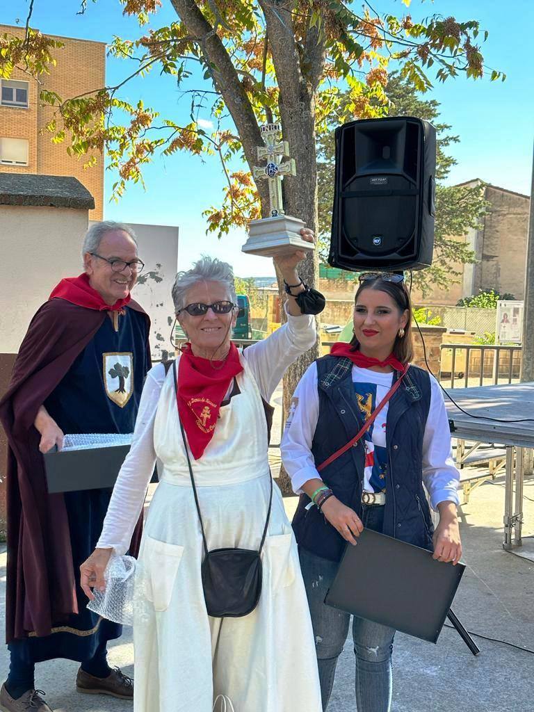 Caballeros y Damas de Navarra brillan en las Fiestas Medievales de Artajona