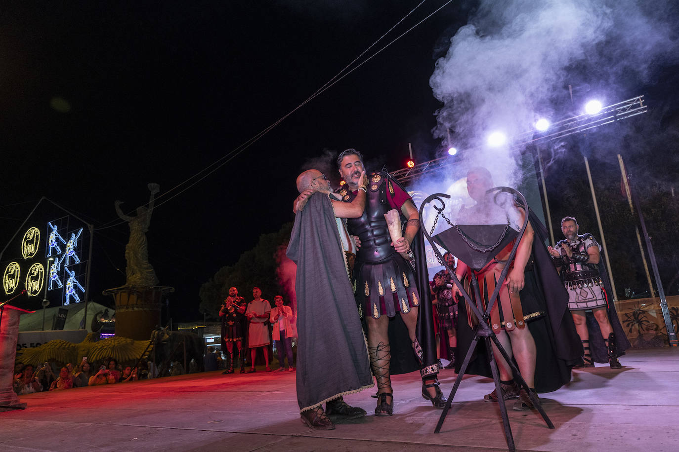 El fuego protagoniza el cierre de Carthagineses y Romanos