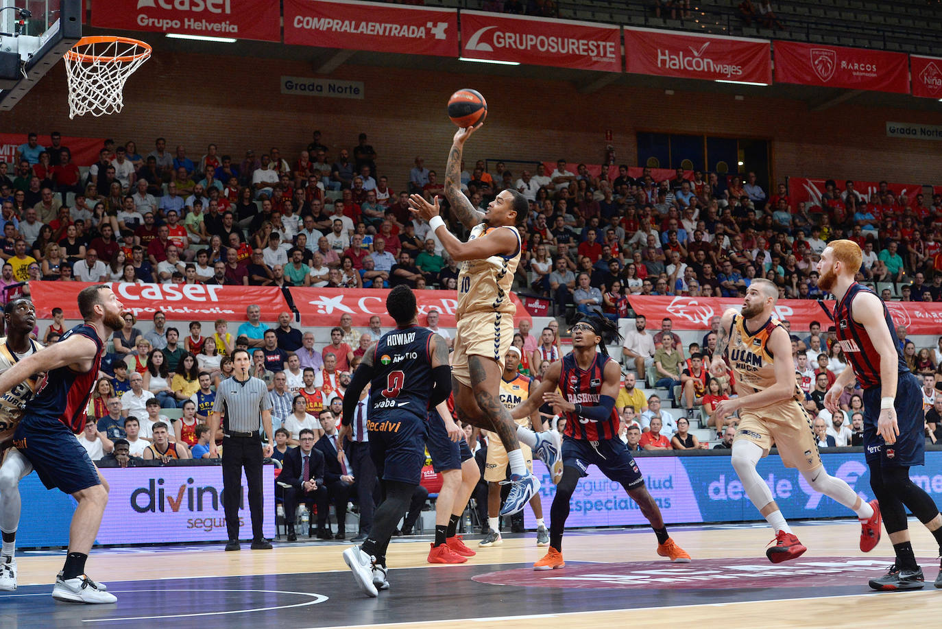 Las imágenes del UCAM-Baskonia (88-76)