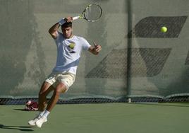 Carlos Alcaraz, en un entrenamiento de preparación para el ATP 500 de Pekín.