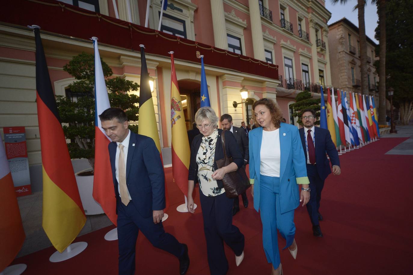 Las imágenes de la llegada de la comitiva de los países miembros de la UE a Murcia