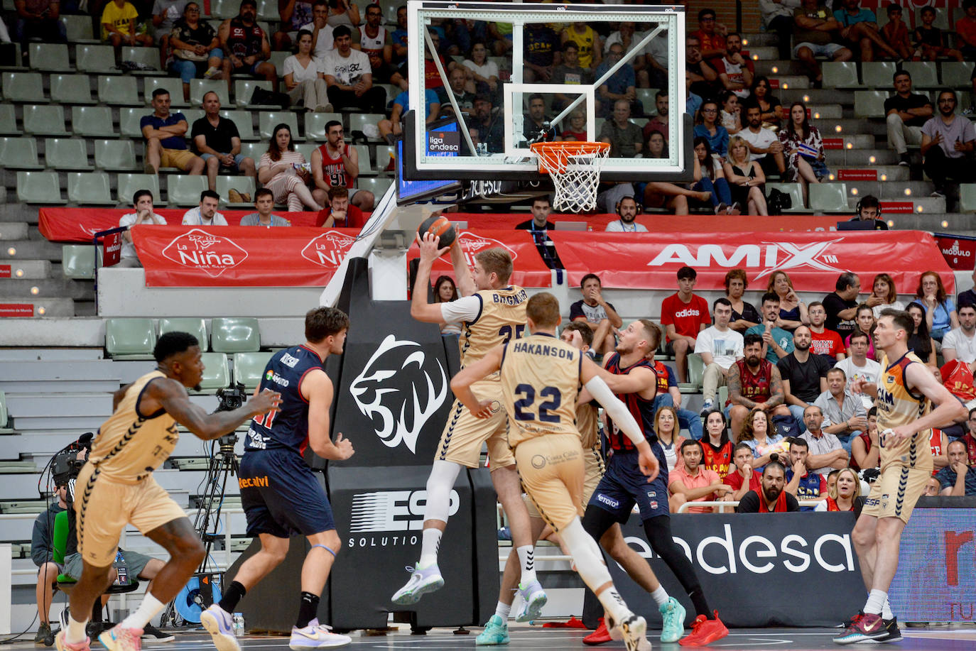 Las imágenes del UCAM-Baskonia (88-76)