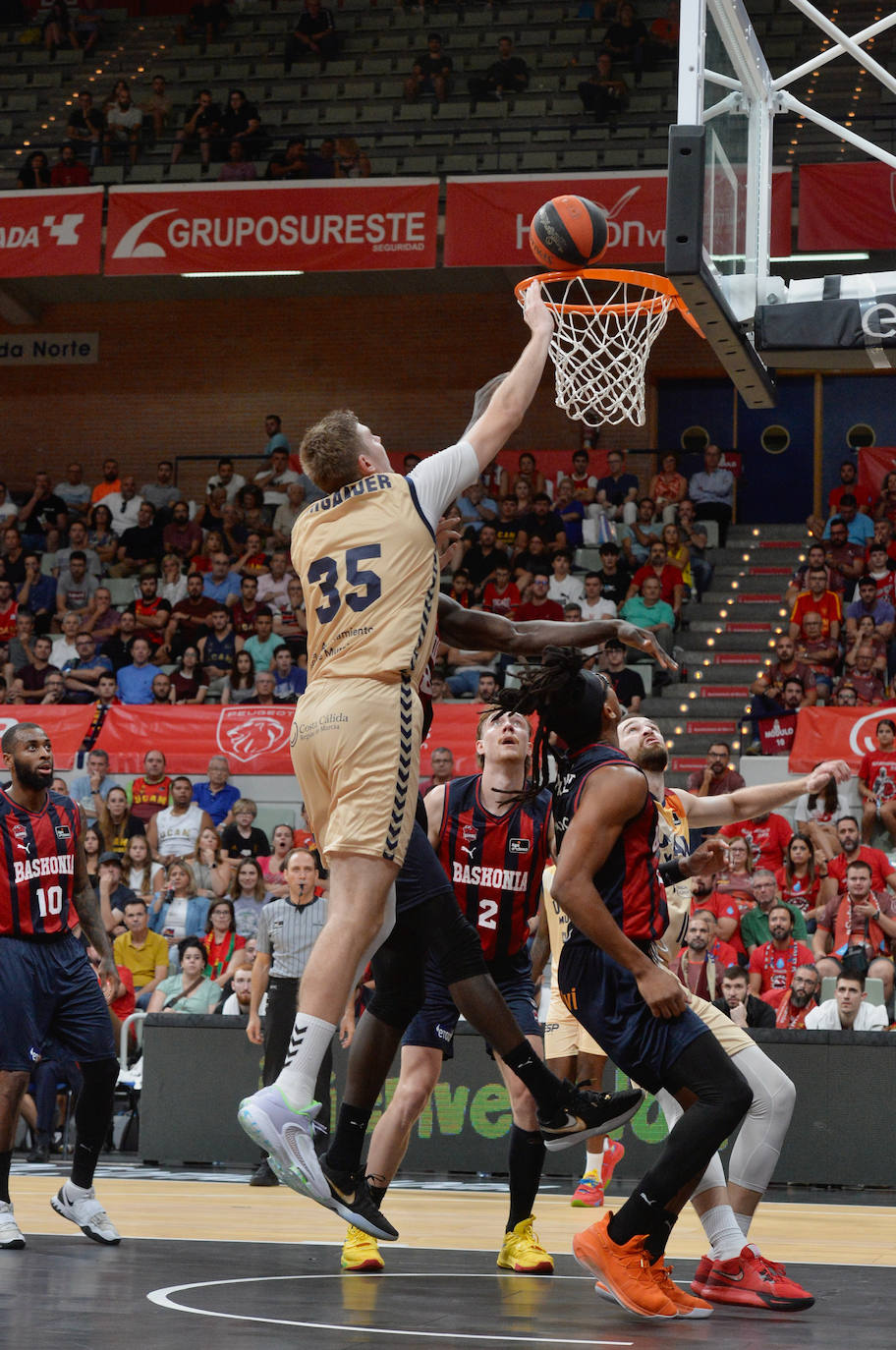 Las imágenes del UCAM-Baskonia (88-76)