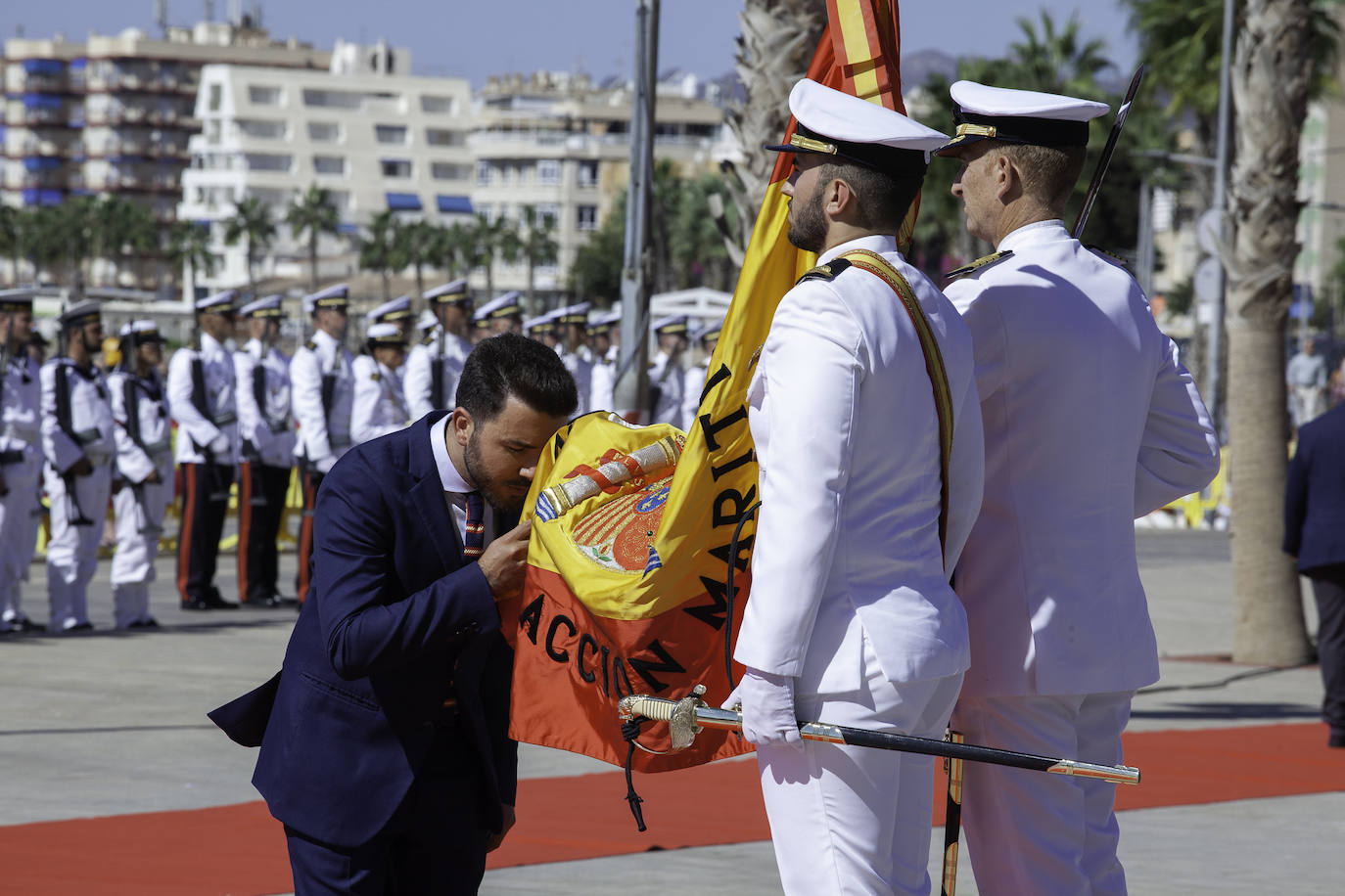 Las imágenes de la jura de bandera para civiles en Águilas