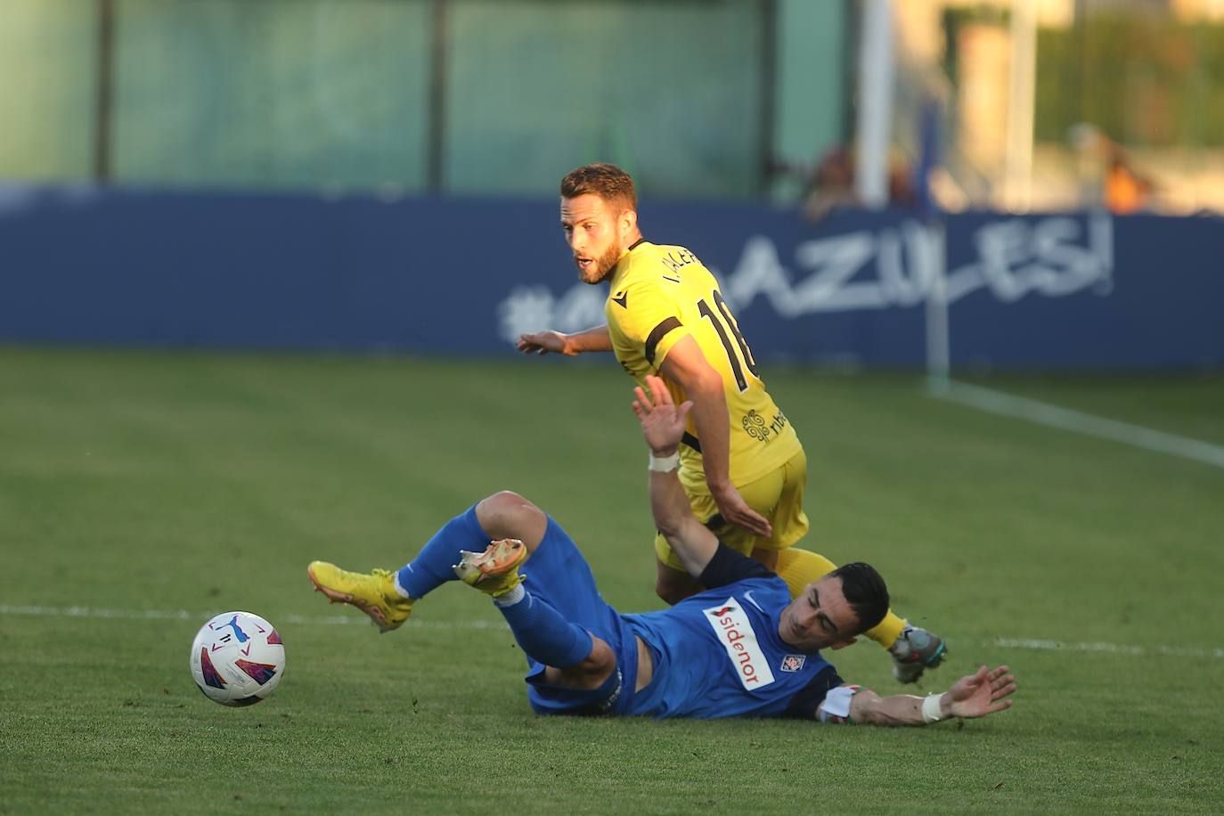 El empate del Cartagena frente al Amorebieta, en imágenes