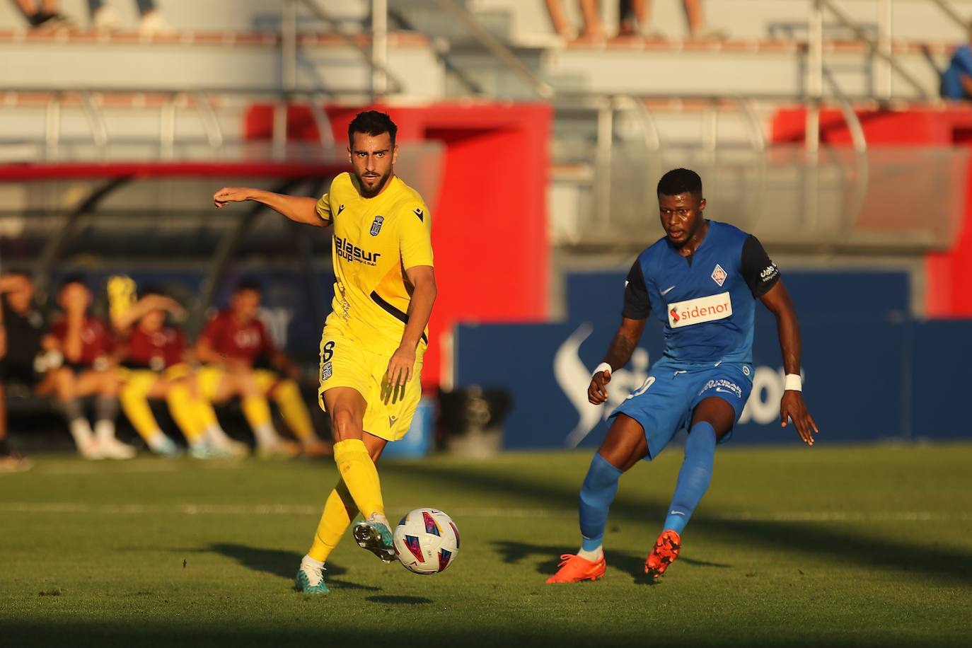 El empate del Cartagena frente al Amorebieta, en imágenes