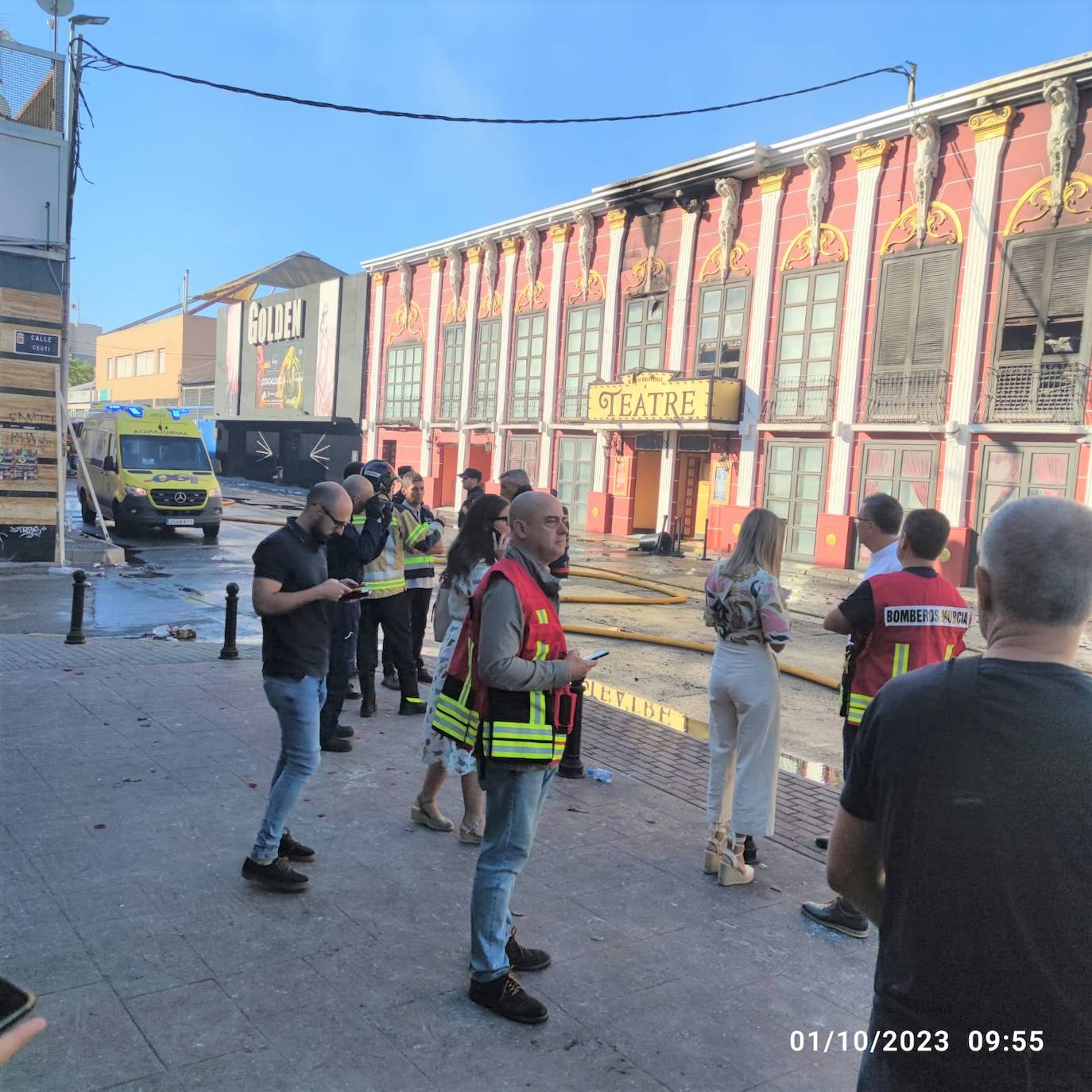 El incendio de tres discotecas de Murcia, en imágenes