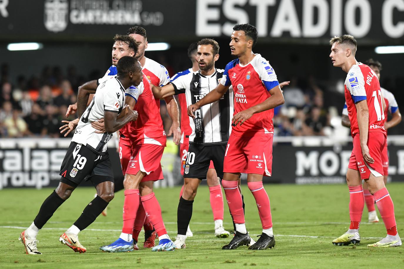 La derrota del Cartagena frente al Espanyol, en imágenes