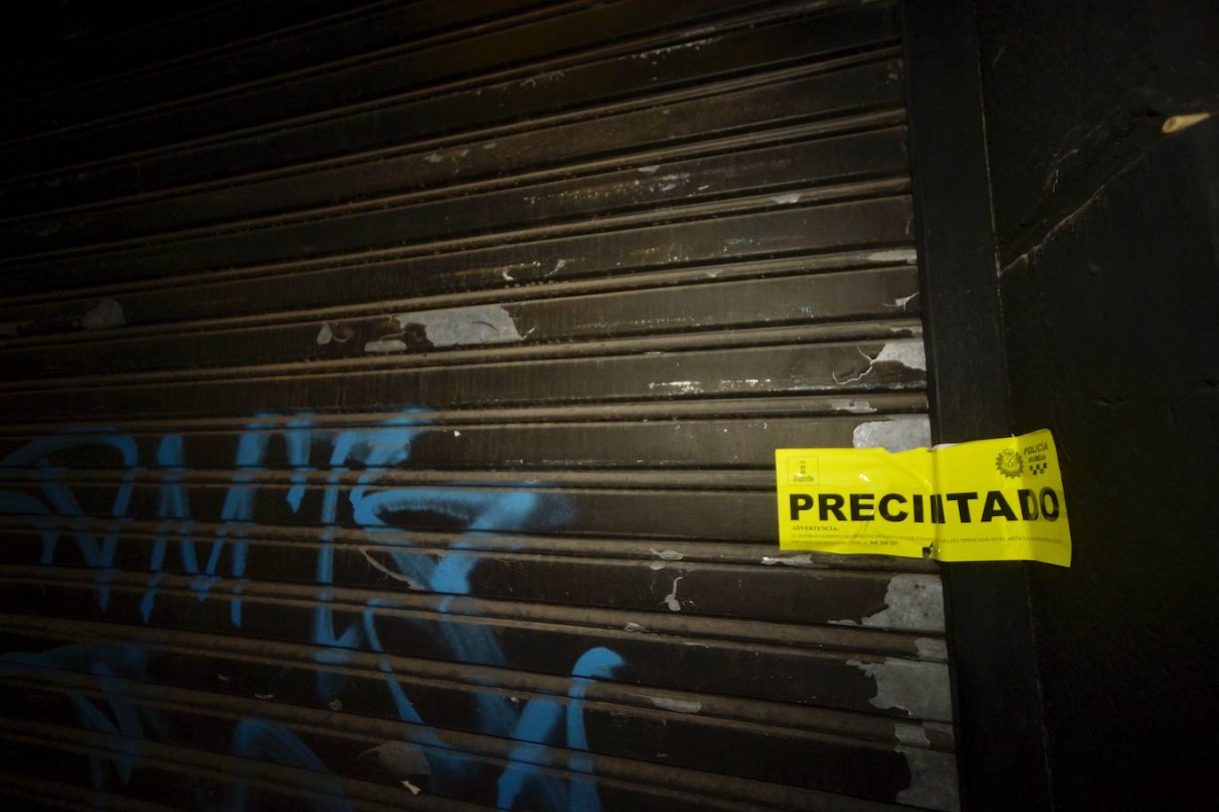 La Policía Local de Murcia precinta la sala Spectrum en Mariano Rojas