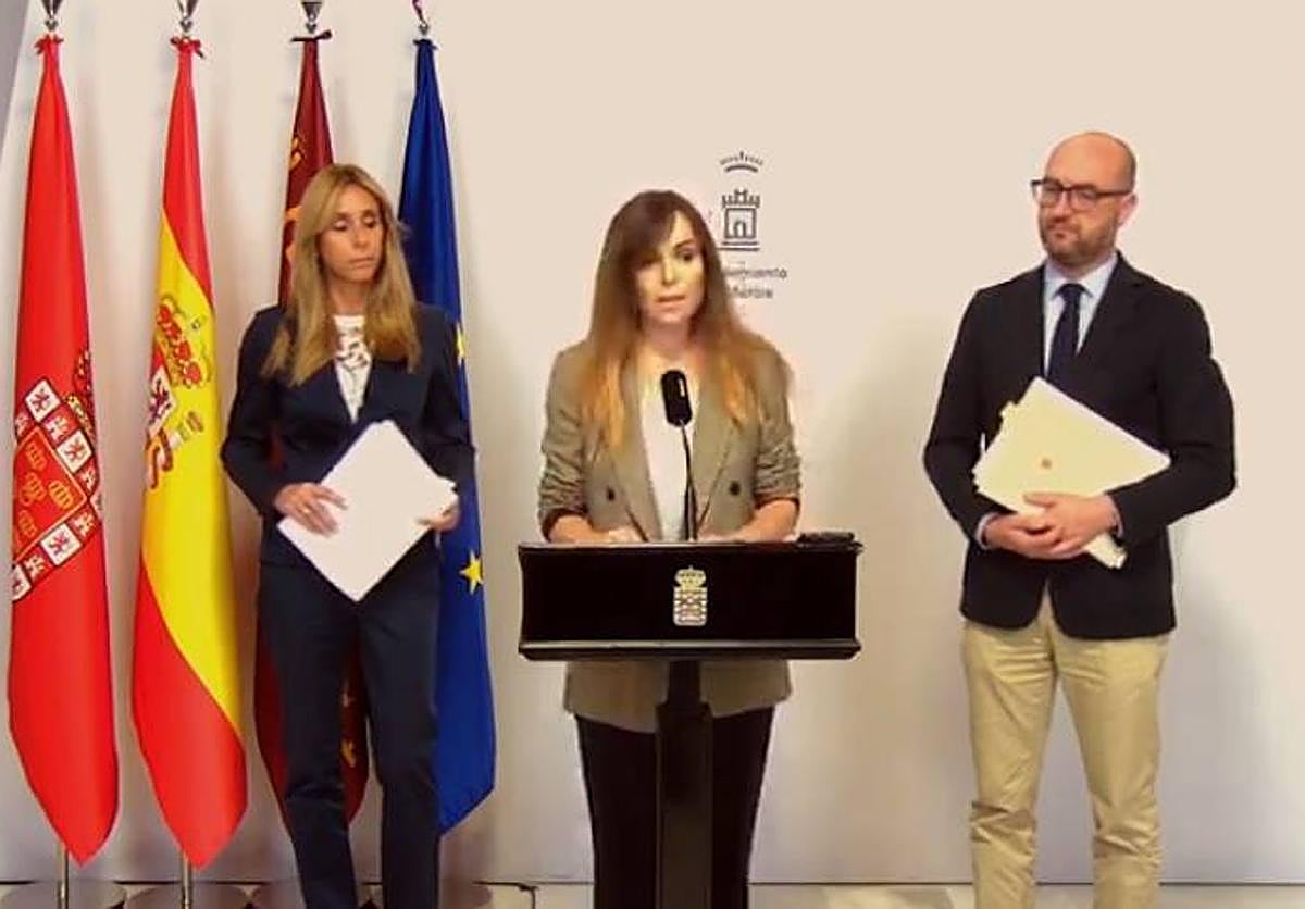 Un momento de la rueda de prensa de la Junta de Gobierno celebrada este jueves.