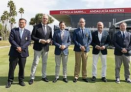 Pablo Mansilla, presidente de la RFAG; Juan Carlos Ruiz Boix, alcalde de San Roque; Francisco Javier Rodríguez, subdelegado del Gobierno en el Campo de Gibraltar; Kostka Horno, gerente del Real Club de Golf Sotogrande; Juan José Ortiz, vicepresidente primero de la Diputación de Cádiz; y Chris Atkinson, director del torneo.