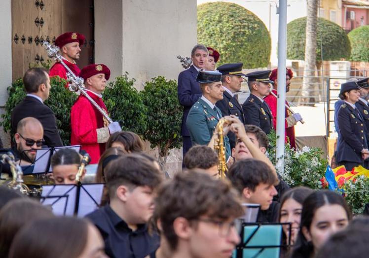 Pepe Vegara, durante la lectura de su discurso por el día de la Comunidad Valenciana.