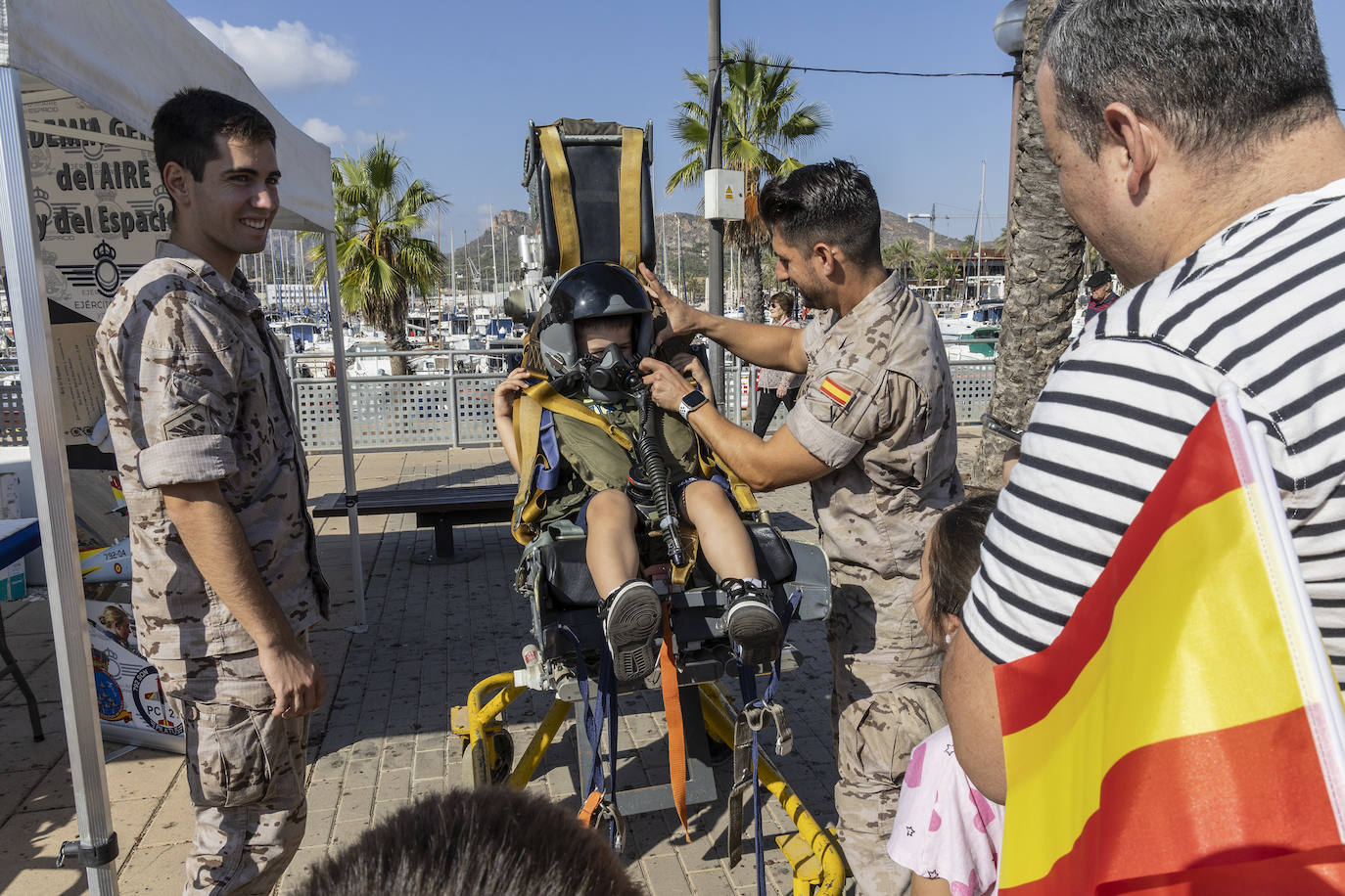 El Día de la Fiesta Nacional en Cartagena, en imágenes