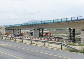 Viaducto que enlaza el Arco Noroeste con la autovía A-30 Cartagena-Madrid.