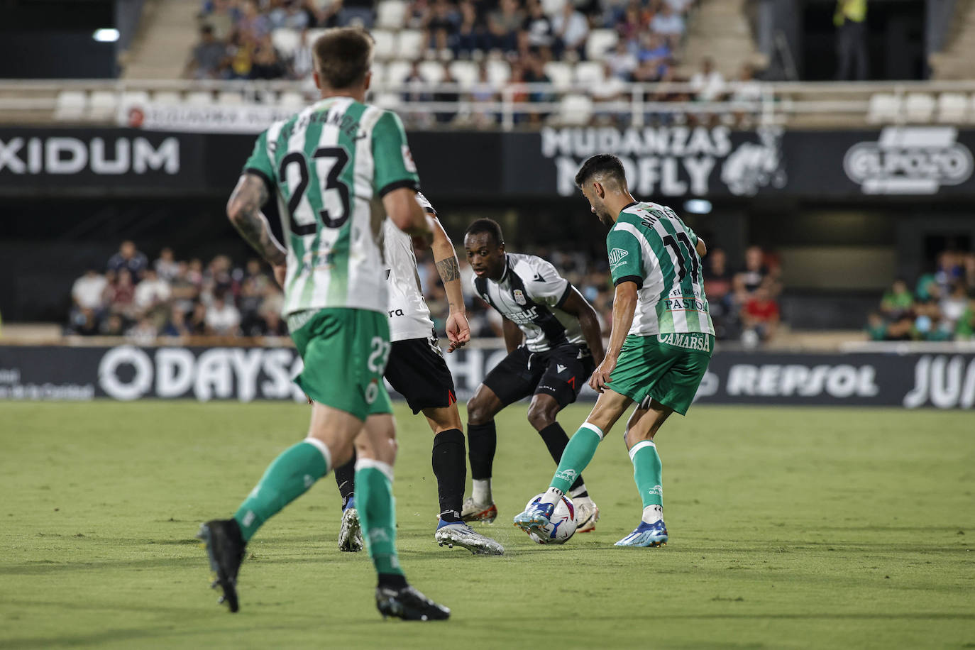 La derrota del Cartagena frente al Racing, en imágenes