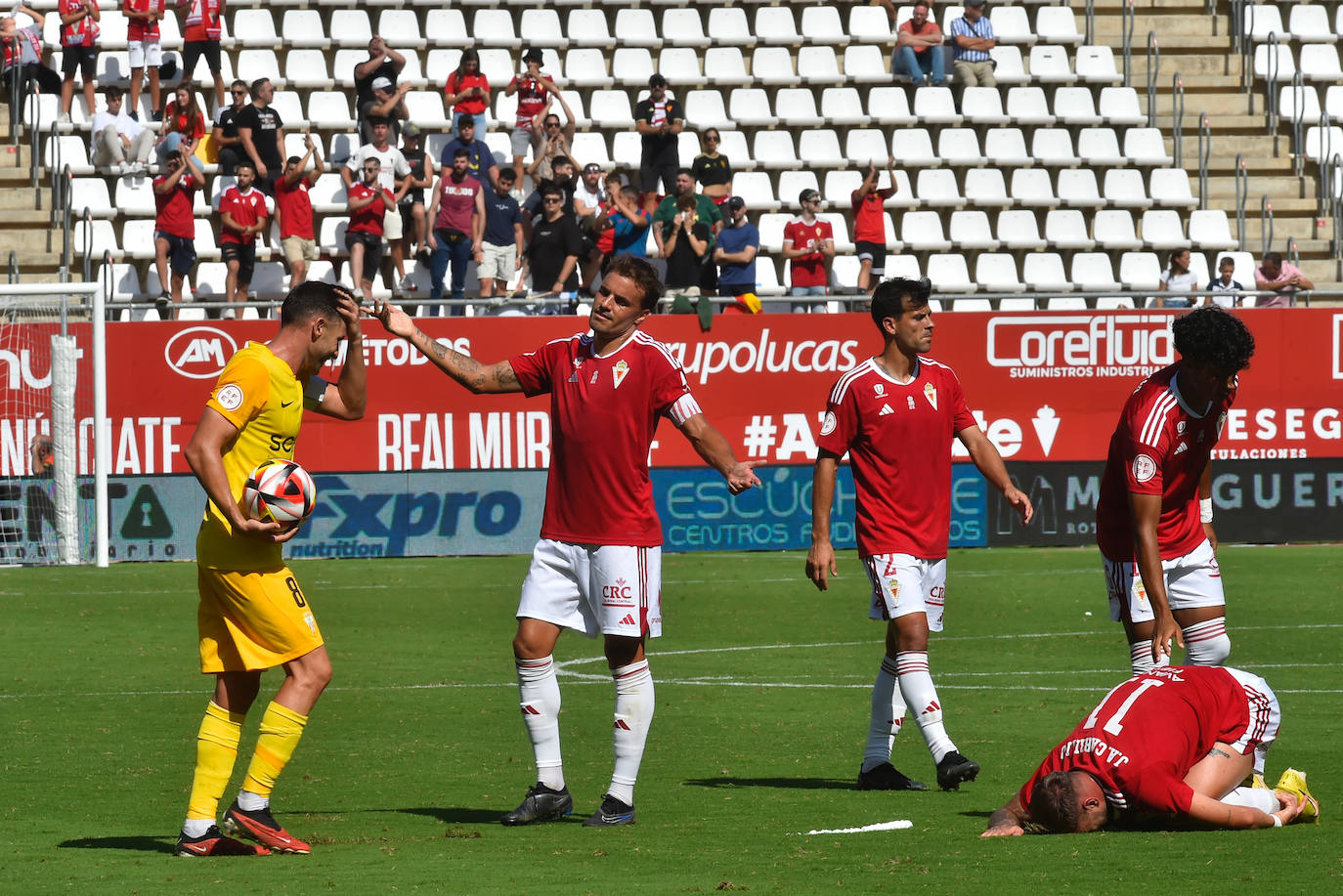 La victoria del Real Murcia frente al Algeciras, en imágenes