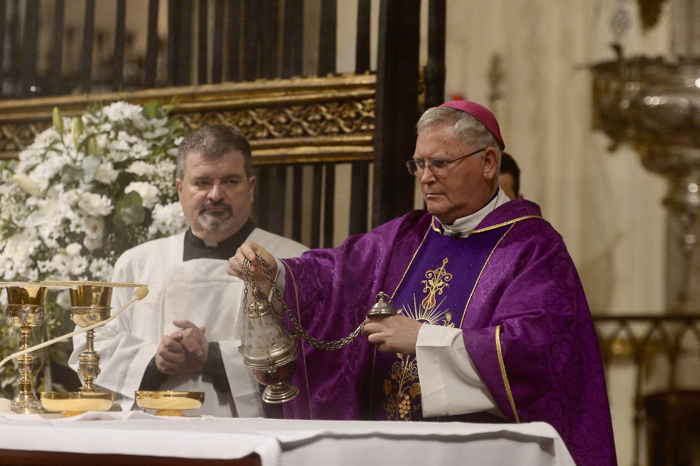 Las imágenes del funeral en la Catedral por los 13 de Atalayas