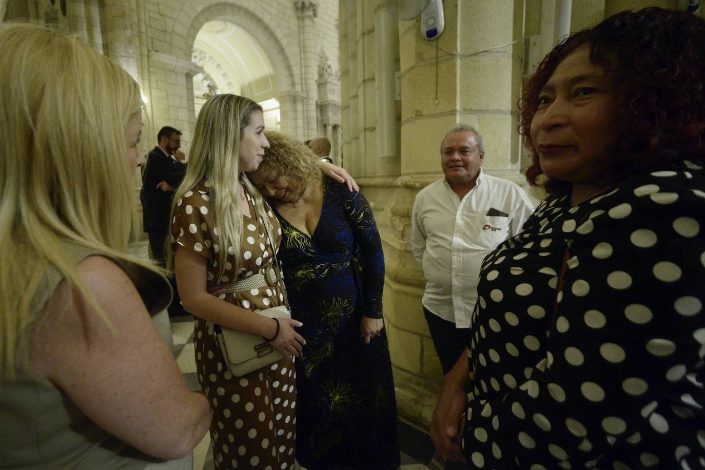 Las imágenes del funeral en la Catedral por los 13 de Atalayas