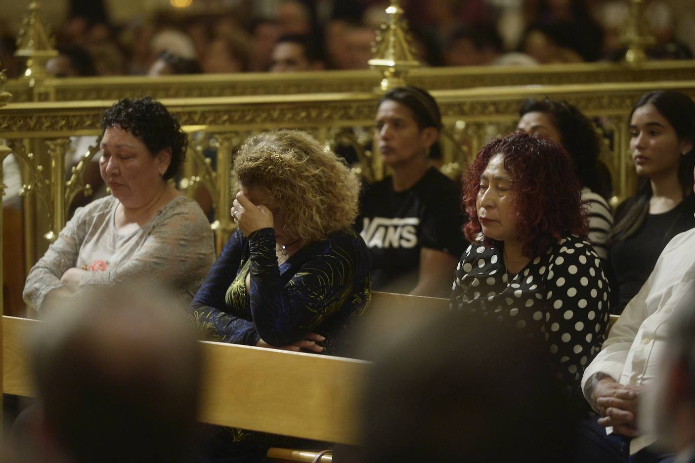 Las imágenes del funeral en la Catedral por los 13 de Atalayas