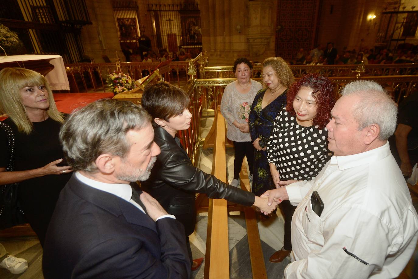 Las imágenes del funeral en la Catedral por los 13 de Atalayas