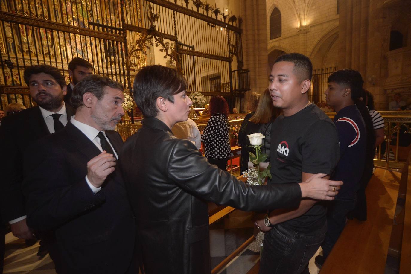 Las imágenes del funeral en la Catedral por los 13 de Atalayas