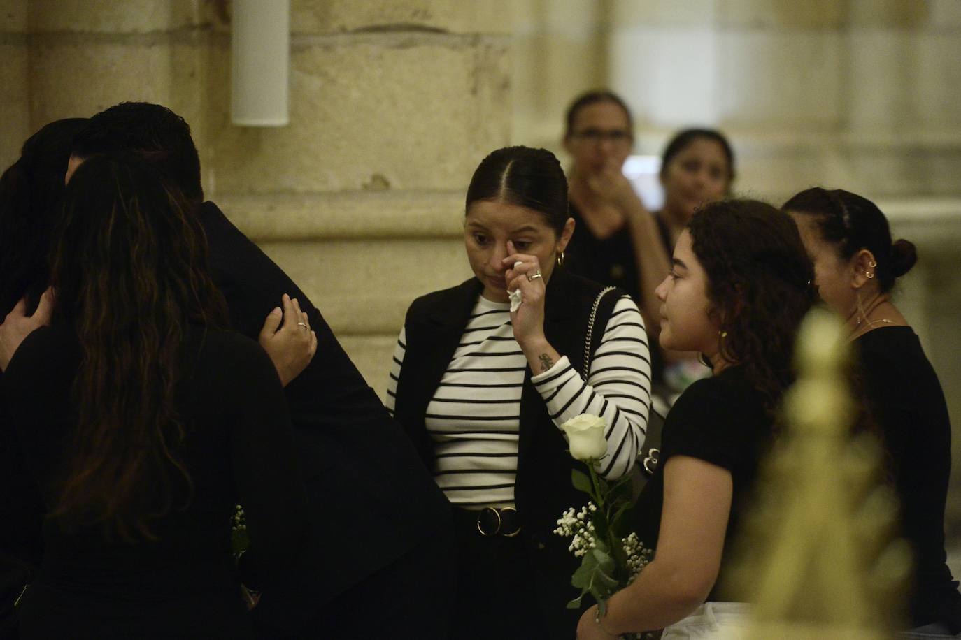 Las imágenes del funeral en la Catedral por los 13 de Atalayas