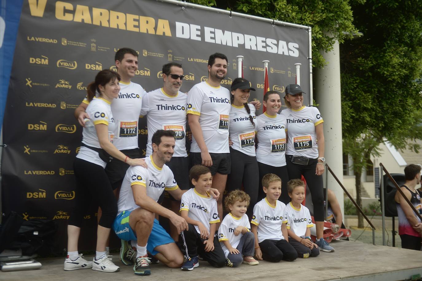 El podio de los participantes en la Carrera de Empresas de Murcia 2023