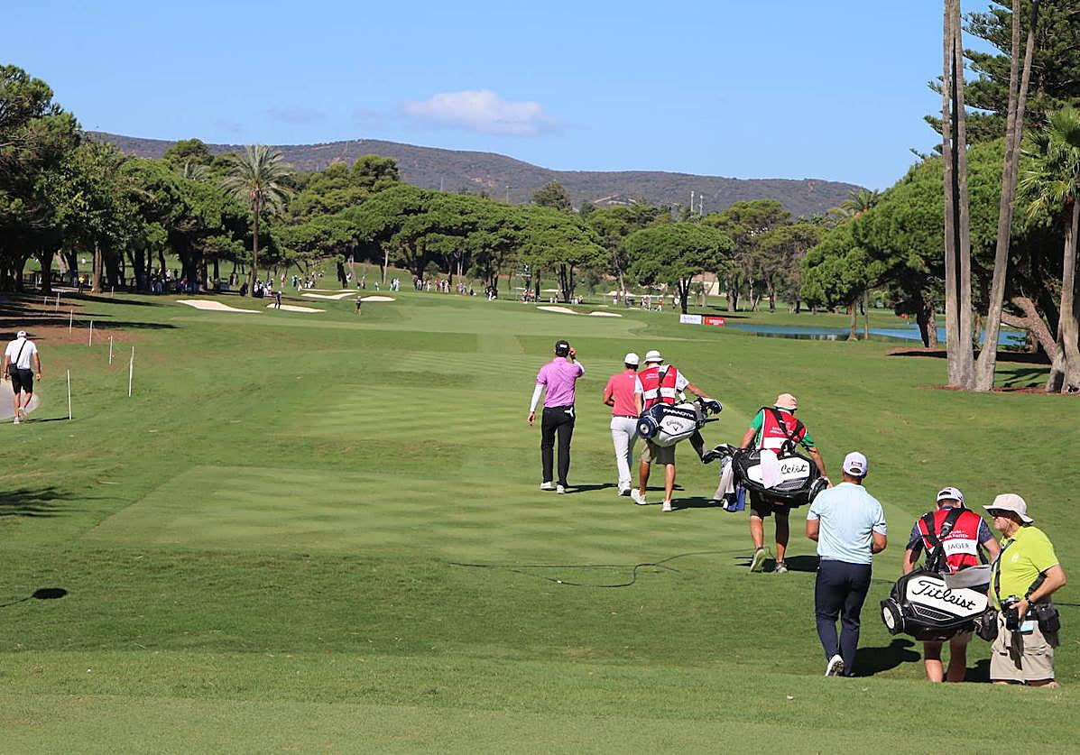Adrián Otaegui sigue colocado en las primeras posiciones al finalizar la tercera y penúltima jornada