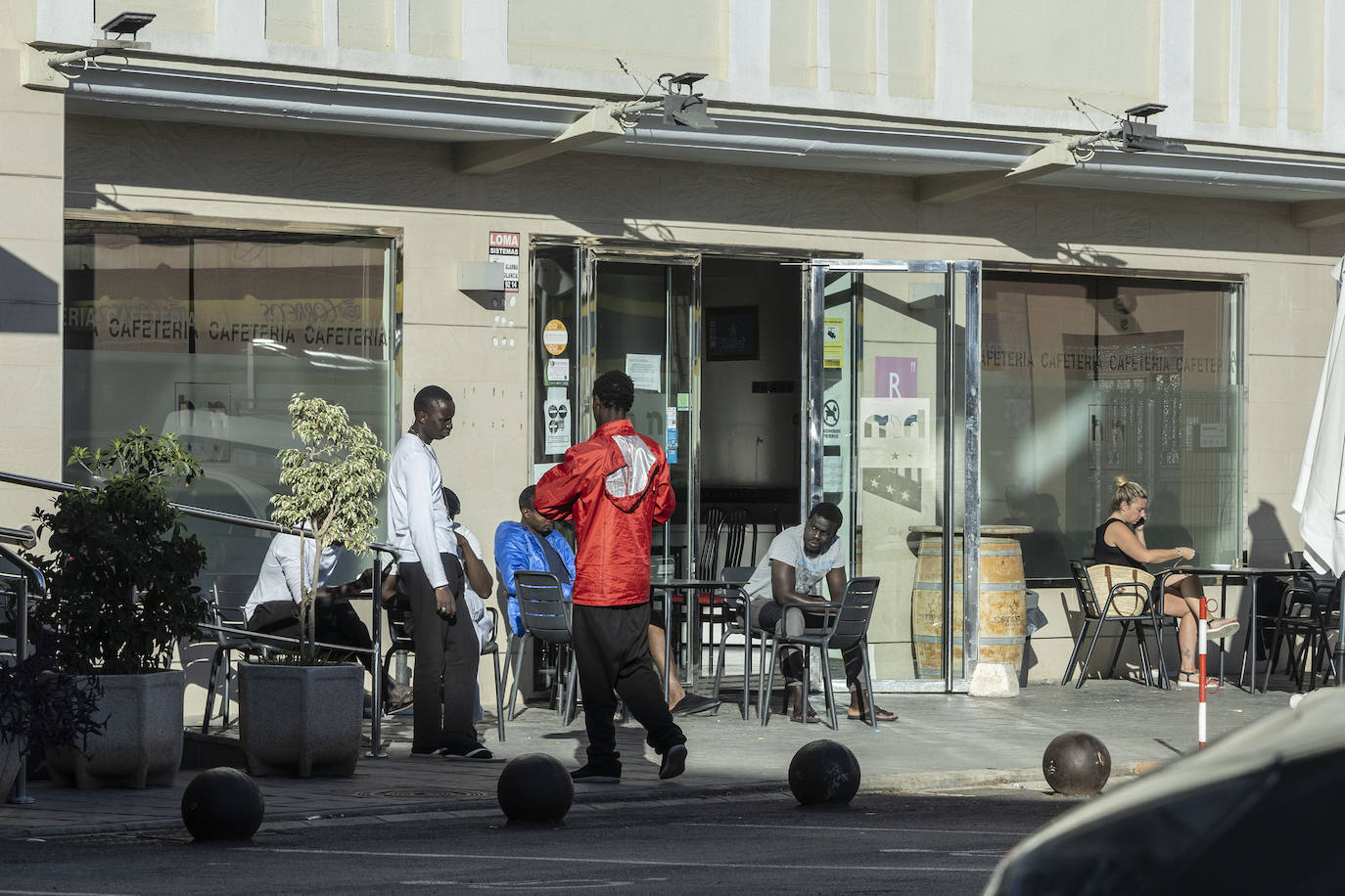 Inmigrantes en Cartagena trasladados desde Canarias, en imágenes