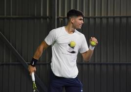 Carlos Alcaraz entrenando, esta semana.