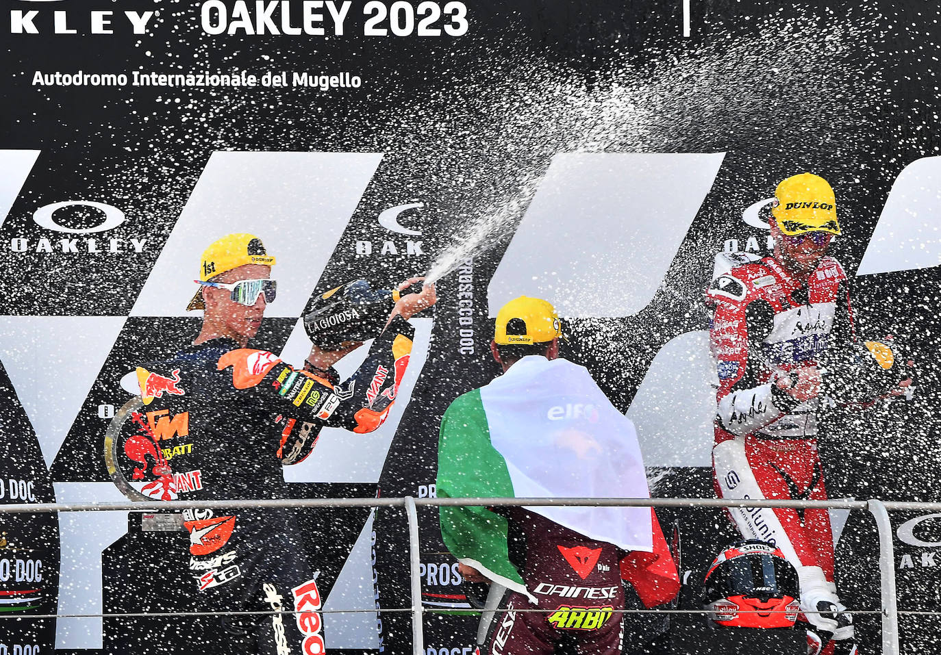 Tony Arbolino apretó en los primeros meses sin prácticamente salir del podio en ninguna carrera, pero Acosta se mantuvo al acecho. En Italia sumó su tercera victoria en seis carreras.