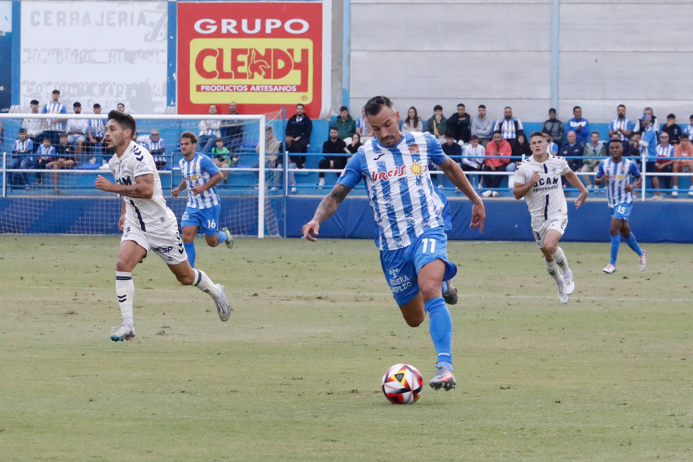 Las imágenes del Águilas-UCAM Murcia (1-0)