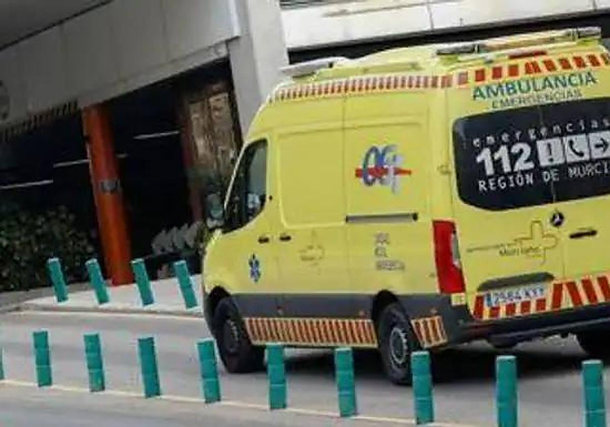 Imagen de archivo de una ambulancia.