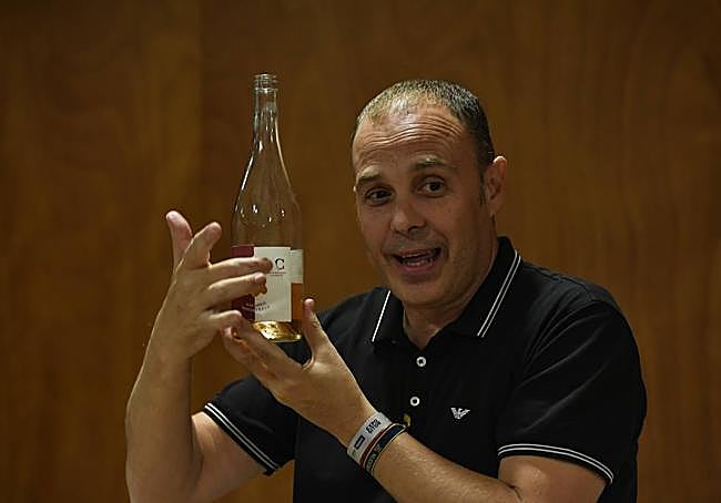 El sumiller Pedro Martínez.