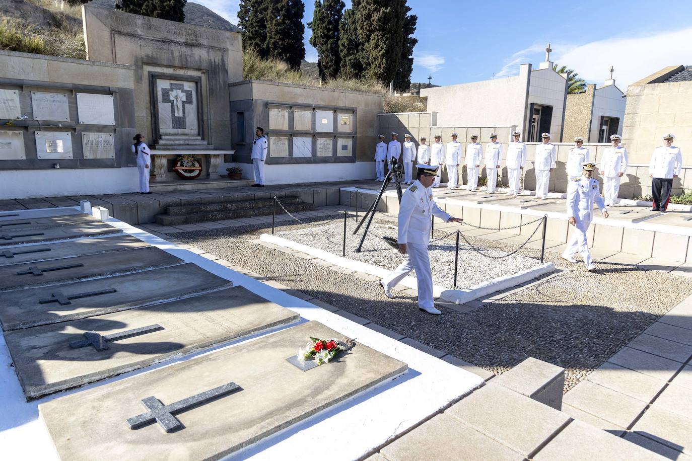 La Armada celebra el el día de los Fieles Difuntos en Cartagena