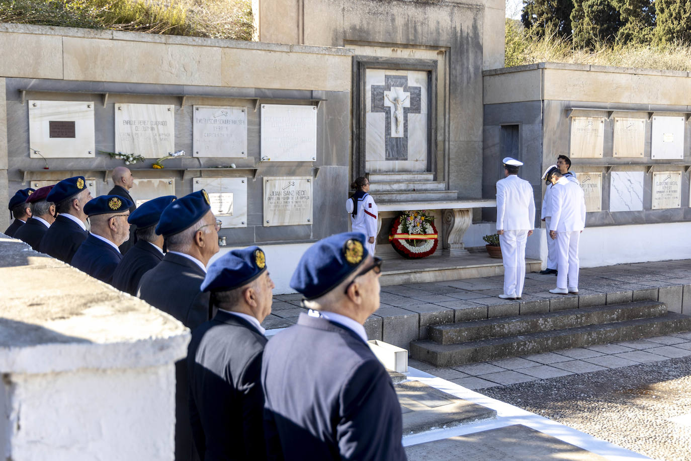La Armada celebra el el día de los Fieles Difuntos en Cartagena