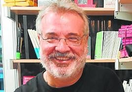 Vicente Cervera Salinas (Albacete, 1961).