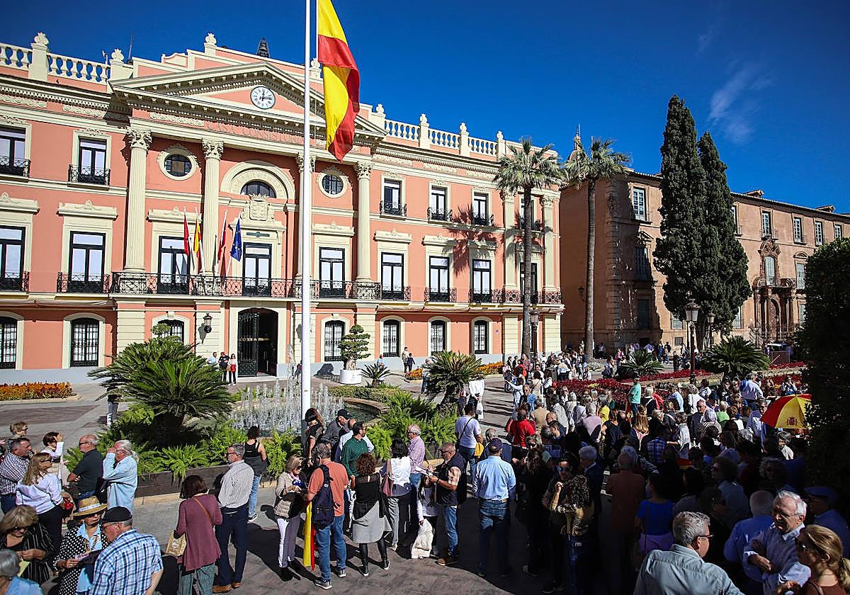 Protesta contra la amnistía en Murcia, este domingo.