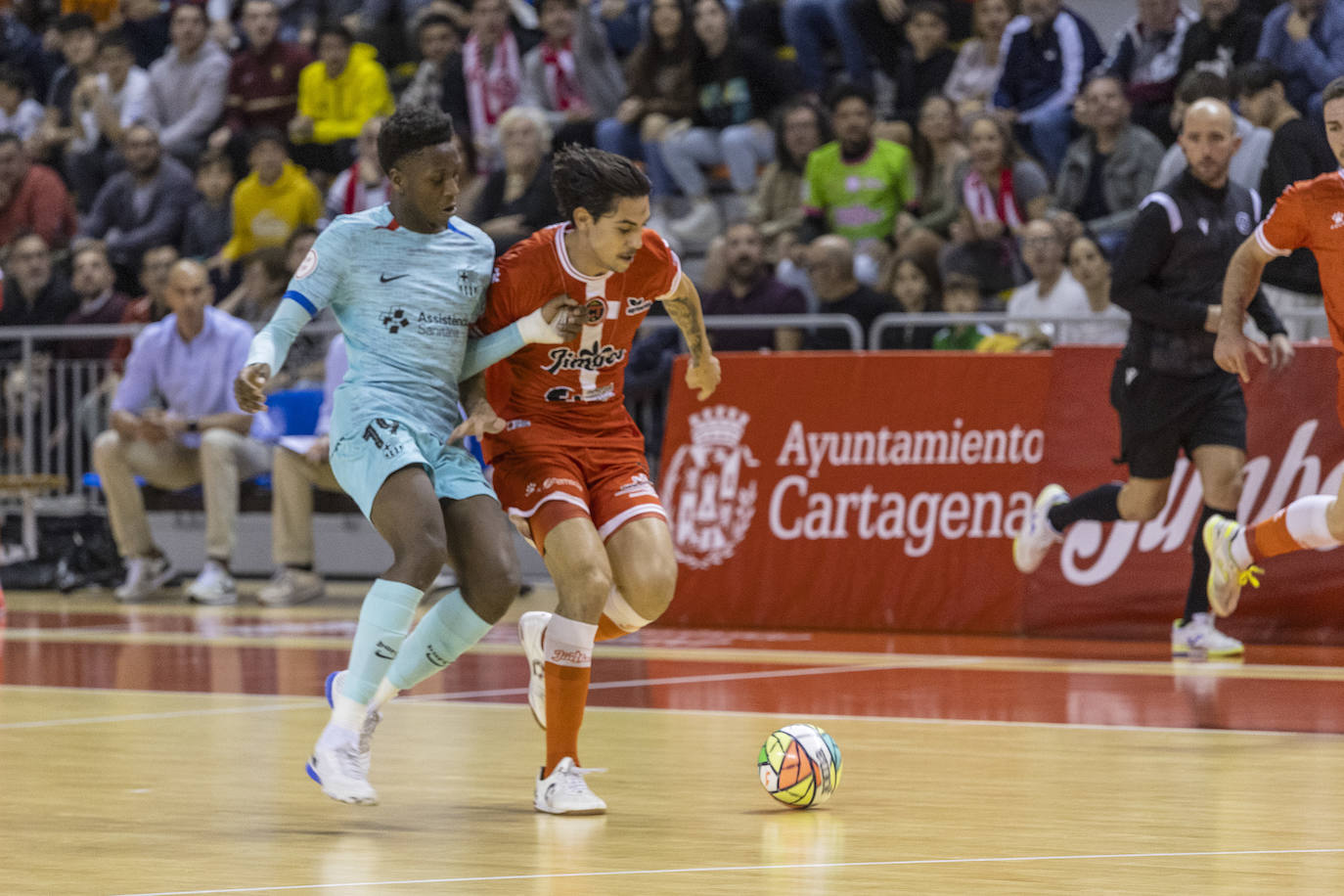 Las imágenes del Jimbee-Barcelona (2-3)